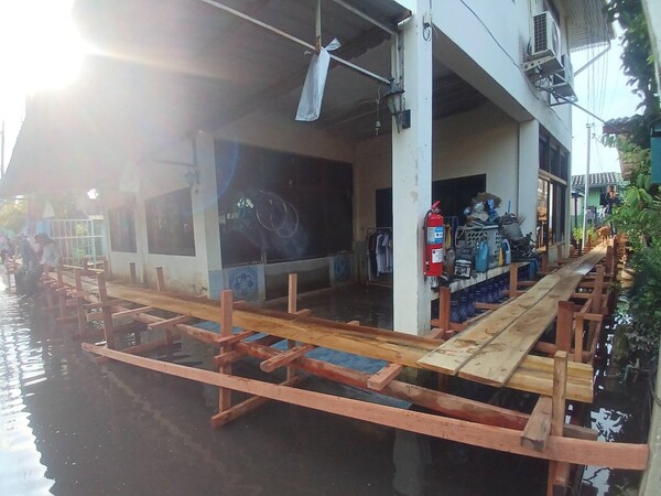 ทีมสู้น้ำ ปากเกร็ด (๙ ตุลาคม ๒๕๖๘)